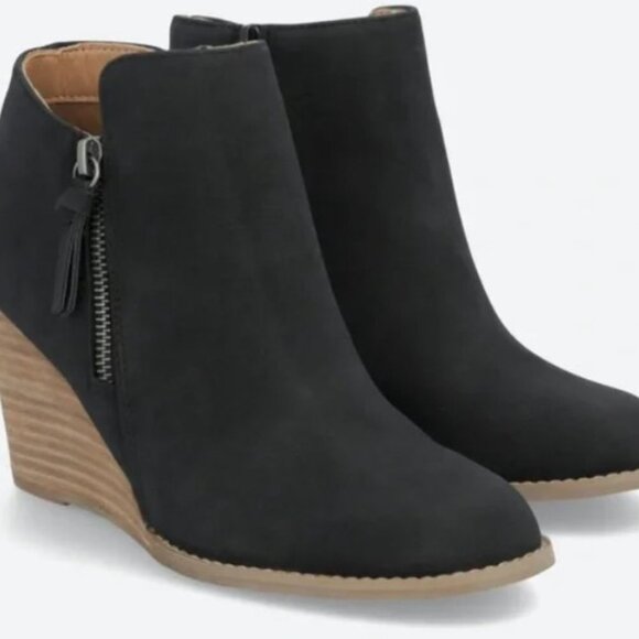 Report Shoes - Report Footwear Guine Size 9.5 NEW NWT Black Faux Leather Zip Wedge Bootie Boot